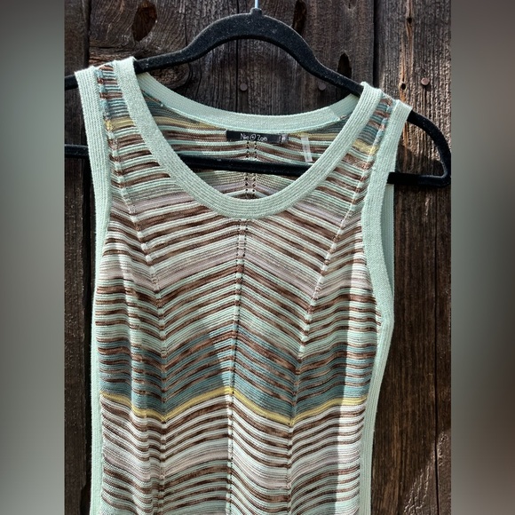 Nic + Zoe Blue Green Crochet Knit Beachy Tank Top - Picture 4 of 9